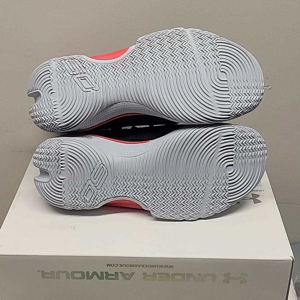 Under Armour GS Curry 7 Kids Basketball Shoes Steph Curry 3022113‎ 001 size 6.5Y